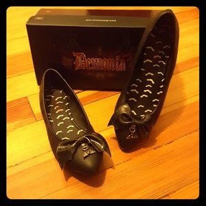 Demonia bat flats